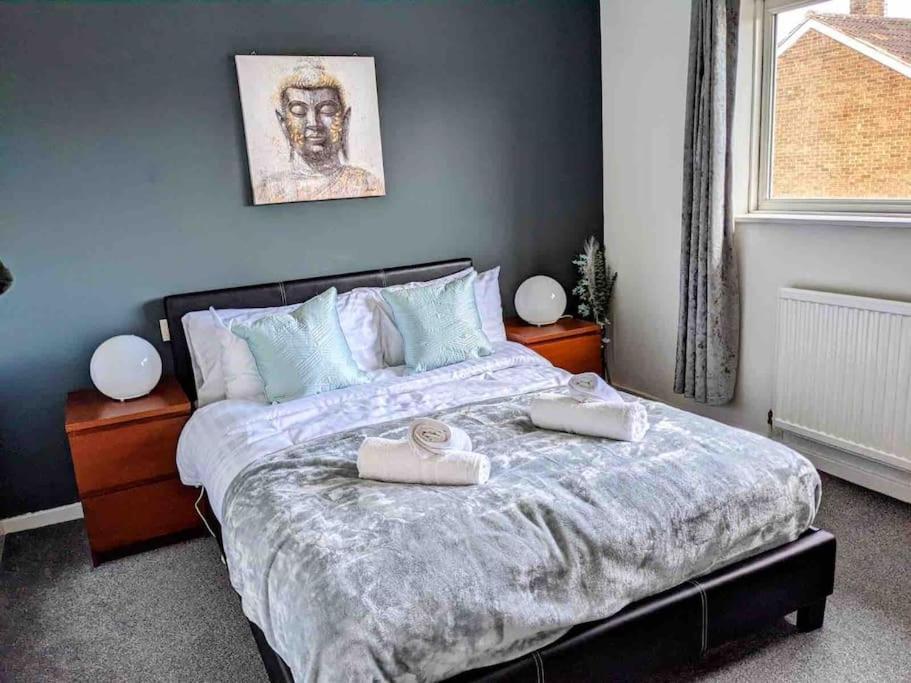 Hidden Gem !Stunning 3 Bedroom Home In Sheffield Handsworth Экстерьер фото