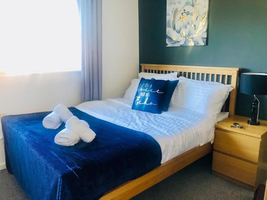 Hidden Gem !Stunning 3 Bedroom Home In Sheffield Handsworth Экстерьер фото